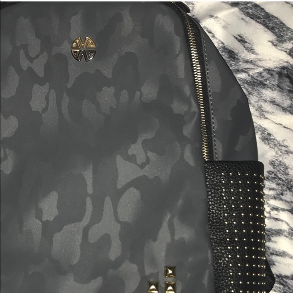 Fashion Backpack - Picture 6 of 8